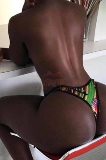 Naomi - Escort Valais