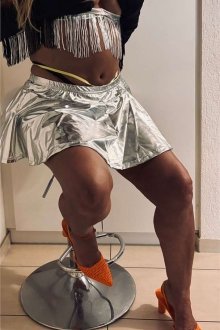 Lara fesses genereuses