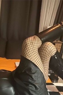 Lara fesses genereuses