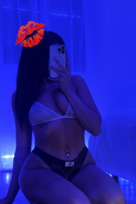 Amalia - Escort Wallis