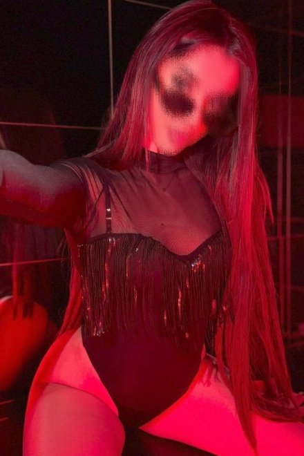 Selena - Escort girl Roche